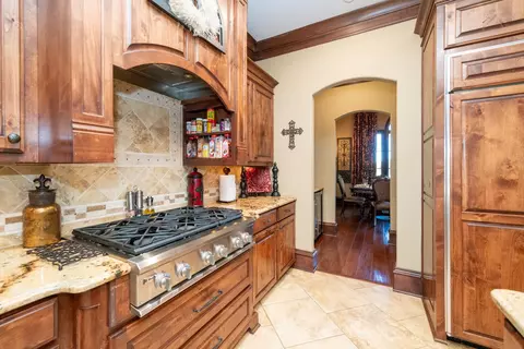 Kitchen - 4405 Windrush Blvd, Longview, TX 75604 photo 2 of 5