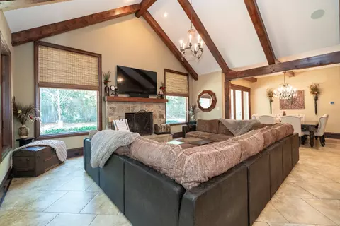 Living - 4405 Windrush Blvd, Longview, TX 75604 photo 3 of 5
