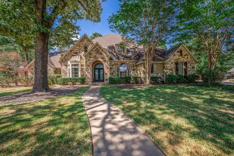 Exterior - 4405 Windrush Blvd, Longview, TX 75604 photo 2 of 10