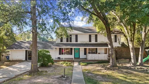 1218 Oak Dr, Kilgore, TX 75662