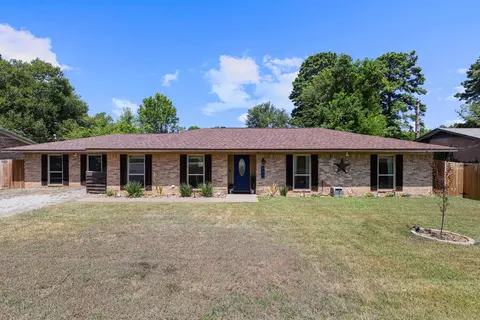 141 Larkspur, Beckville, TX 75631