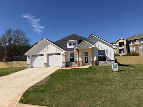 415 Mia Dr, Marshall, TX 75672