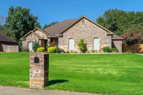 160 Timber Falls Dr, Longview, TX 75605