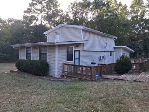 3897 N Cr 266, Henderson, TX 75652