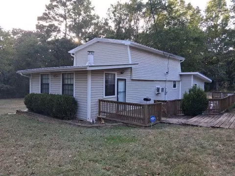 3897 N Cr 266, Henderson, TX 75652