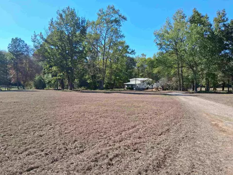 3897 N Cr 266, Henderson, TX 75652
