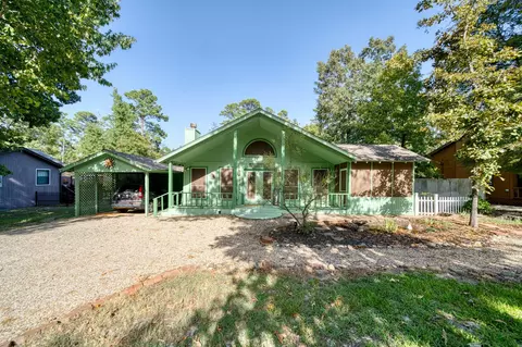 746 Wildwood Trl, Holly Lake Ranch, TX 75765