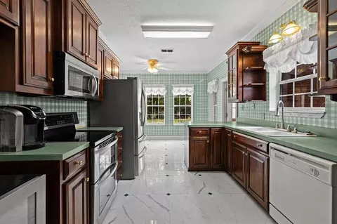 Kitchen - 6119 N I-20 Service Rd E, Marshall, TX 75672 photo 1 of 2