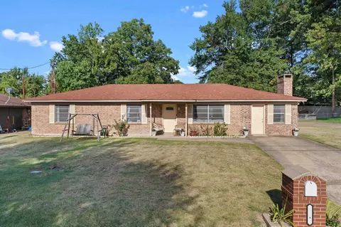 2211 Nixson Dr, Longview, TX 75602