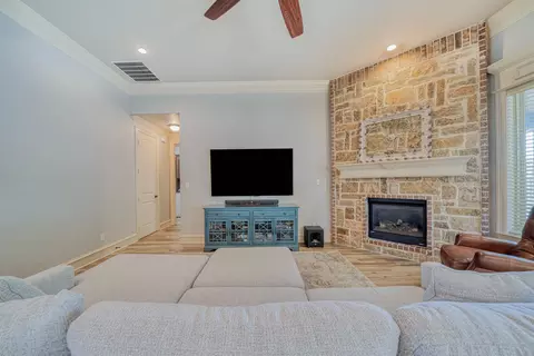 Living - 1613 Olympic Dr, Longview, TX 75605 photo 1 of 2