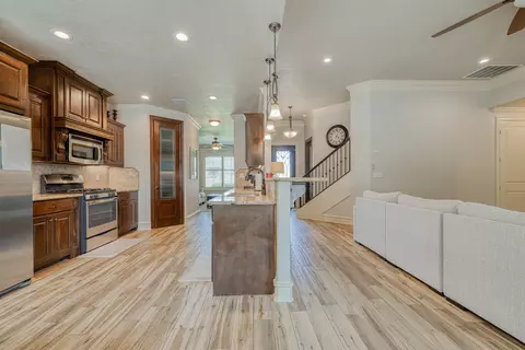 Entry Way - 1613 Olympic Dr, Longview, TX 75605 photo 2 of 2