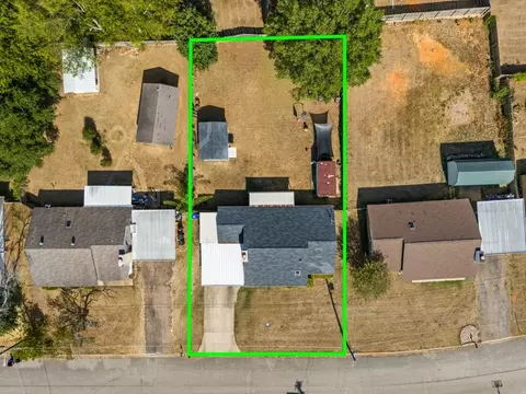 View/Area - 3704 Dowell Dr, Longview, TX 75604 photo 1 of 2