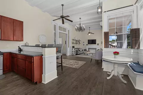 Entry Way - 502 E Walker, Jefferson, TX 75657 photo 4 of 5
