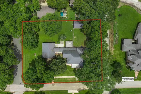 607 E Delta St, Jefferson, TX 75657 photo 4