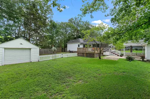 607 E Delta St, Jefferson, TX 75657 photo 26