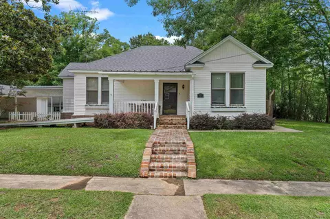 607 E Delta St, Jefferson, TX 75657 photo 7