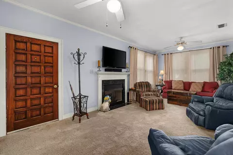 607 E Delta St, Jefferson, TX 75657 photo 10
