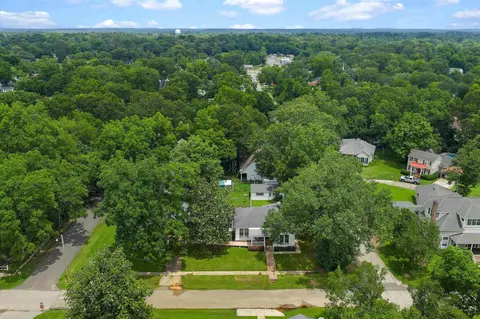 607 E Delta St, Jefferson, TX 75657 photo 3