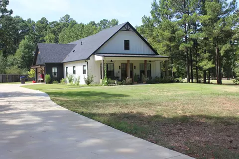Exterior - 1912 George Richey Rd, Longview, TX 75604 photo 2 of 22