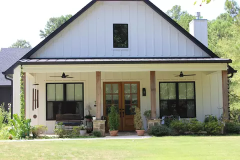 Exterior - 1912 George Richey Rd, Longview, TX 75604 photo 5 of 22