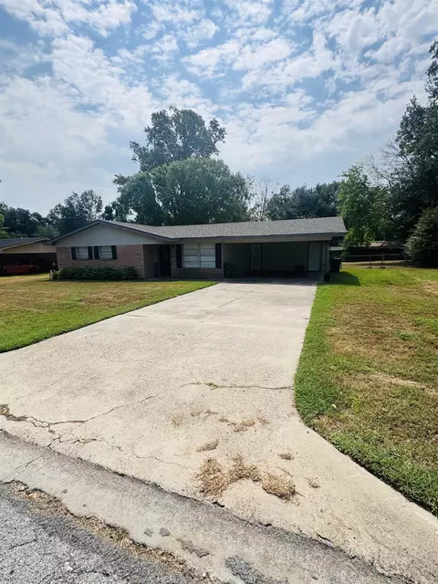 1117 Lynnwood, Carthage, TX 75633