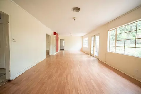 810 E Melton St, Longview, TX 75602 photo 10