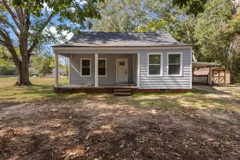 407 Turkey Creek Dr, Kilgore, TX 75662