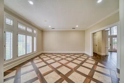 Living - 3 Daisy Ct, Longview, TX 75604 photo 6 of 7