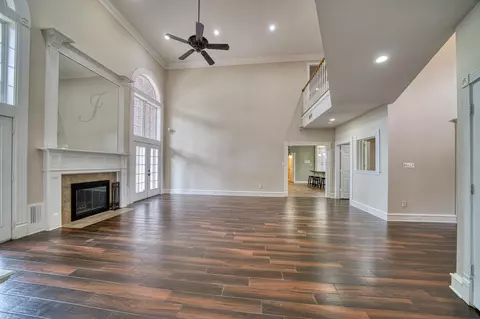 Living - 3 Daisy Ct, Longview, TX 75604 photo 3 of 7