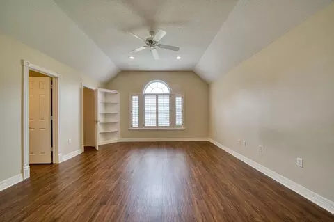 Living - 3 Daisy Ct, Longview, TX 75604 photo 7 of 7