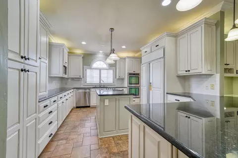 Kitchen - 3 Daisy Ct, Longview, TX 75604 photo 2 of 7