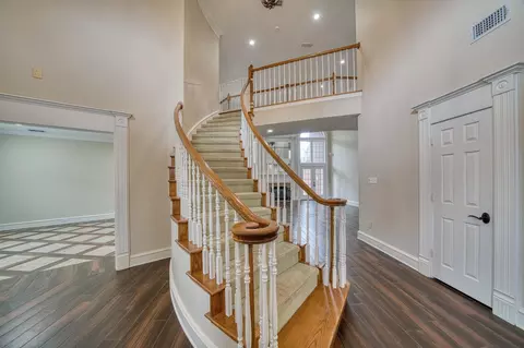 Entry Way - 3 Daisy Ct, Longview, TX 75604 photo 2 of 2