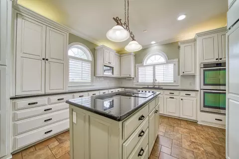 Kitchen - 3 Daisy Ct, Longview, TX 75604 photo 5 of 7