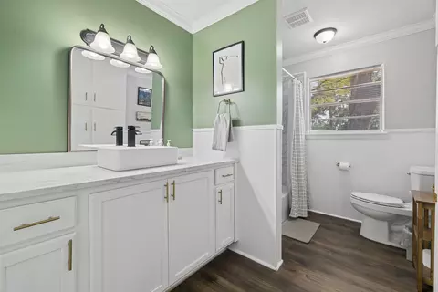 Bath - 604 Gemi Dr, Longview, TX 75604 photo 3 of 5