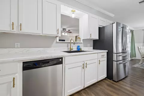 Kitchen - 604 Gemi Dr, Longview, TX 75604 photo 3 of 4