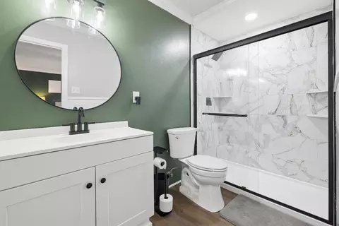 Bath - 604 Gemi Dr, Longview, TX 75604 photo 1 of 5
