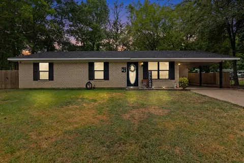 130 Bell St, Beckville, TX 75631