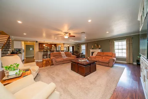 Living - 4538 W Loop 281, Longview, TX 75604 photo 2 of 4