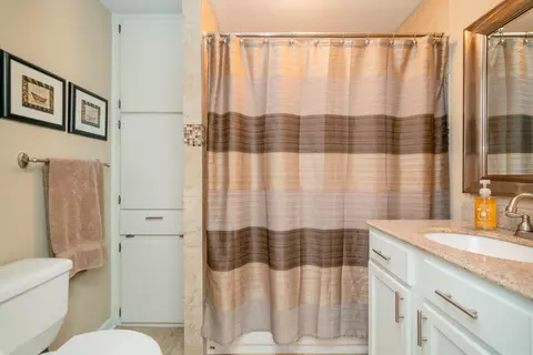 Bath - 4538 W Loop 281, Longview, TX 75604 photo 4 of 4