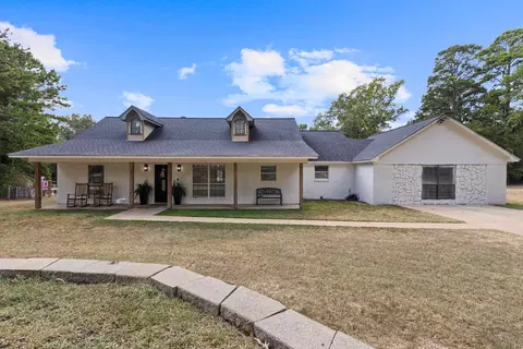 998 Hilburn Rd, Kilgore, TX 75662