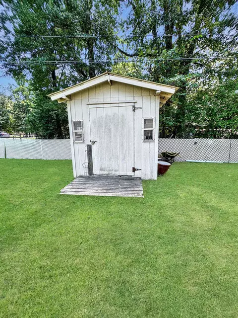 Exterior - 116 E Ave G, Hooks, TX 75561 photo 2 of 5