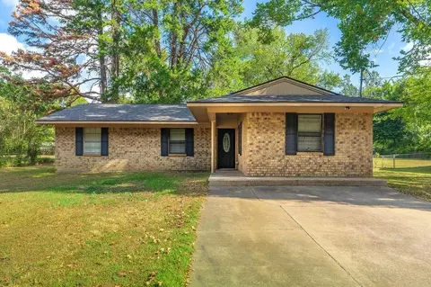 2005 Lancaster, Marshall, TX 75672