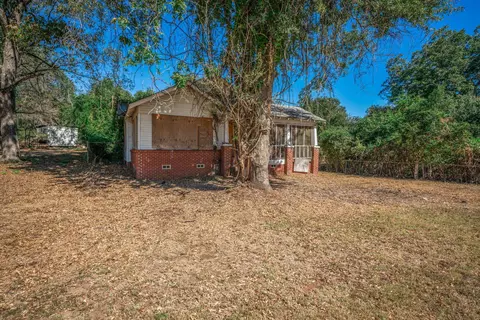 1103 Alvin St, Marshall, TX 75670