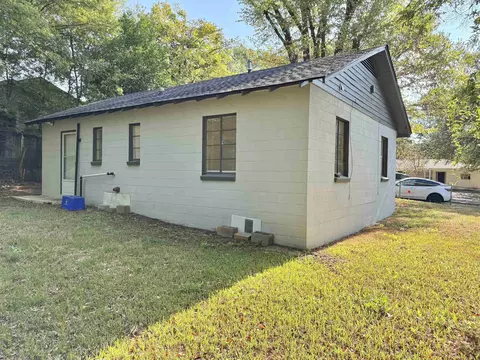Exterior - 409 Plainview St, Longview, TX 75604 photo 4 of 5