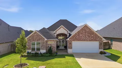 7271 Rolling Acres Pl, Tyler, TX 75707