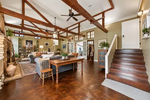 Living - 179 Springlake Dr, Gladewater, TX 75647 photo 4 of 7