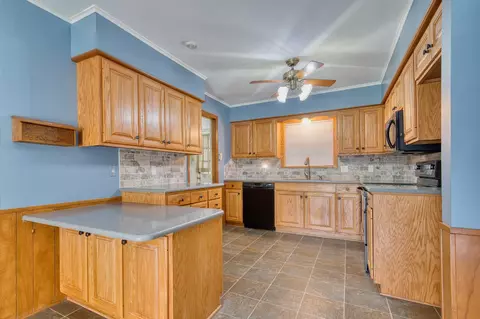 Kitchen - 20 Rambling Rd, Longview, TX 75604 photo 4 of 4