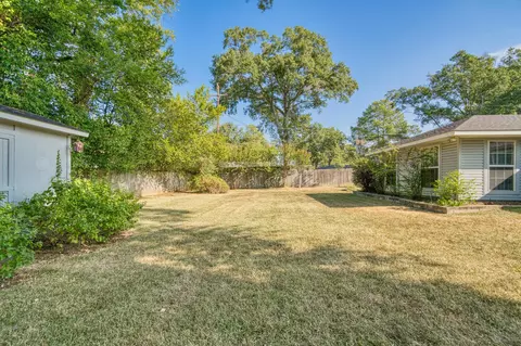 Exterior - 20 Rambling Rd, Longview, TX 75604 photo 5 of 6