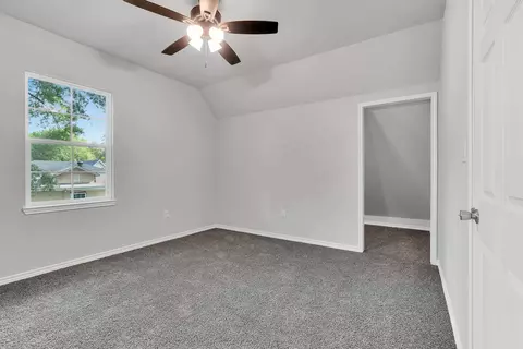 Bedroom - 102 E Berkley St, Longview, TX 75604 photo 2 of 4