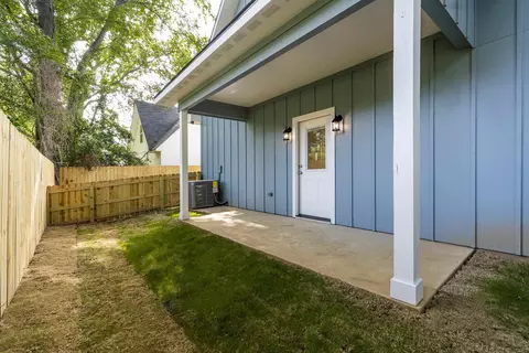 Exterior - 102 E Berkley St, Longview, TX 75604 photo 4 of 4